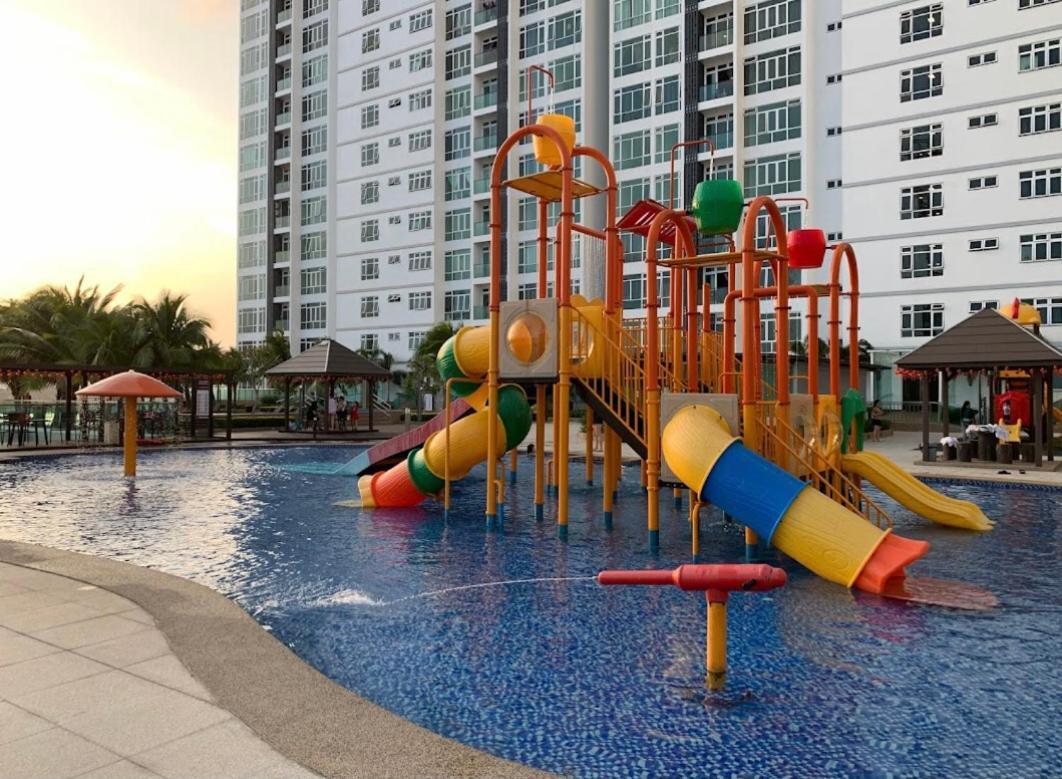 דירות ג'והור בהרו Rebec 5Pax At Aeon,Toppen,Ikea Tebrau מראה חיצוני תמונה